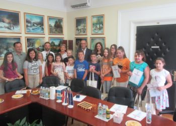 Ljubuški: Sudionici festivala „Na jedrima glazbe“ na prijemu kod gradonačelnika Barbarića