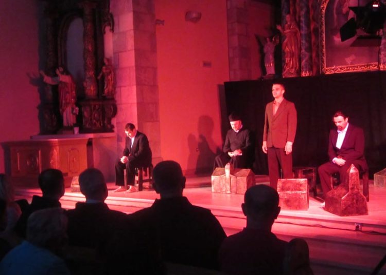 Na Humcu izvedena premijera predstave “Snovopriča o životu Petra Barbarića”