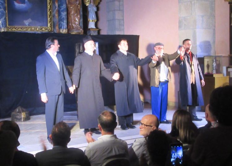 Na Humcu izvedena premijera predstave “Snovopriča o životu Petra Barbarića”