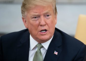 Trump naredio vojne udare na Iran pa ih otkazao kad su avioni već bili u zraku