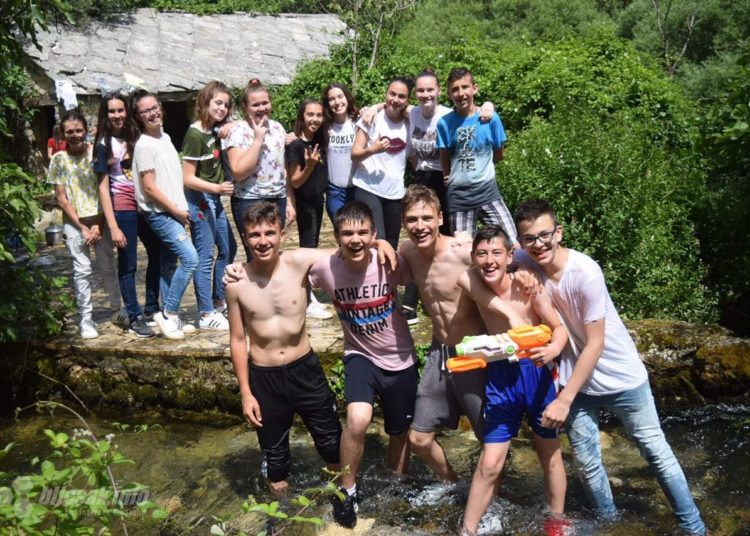 Širokobriješki školarci posljednji dan nastave proslavili u Borku