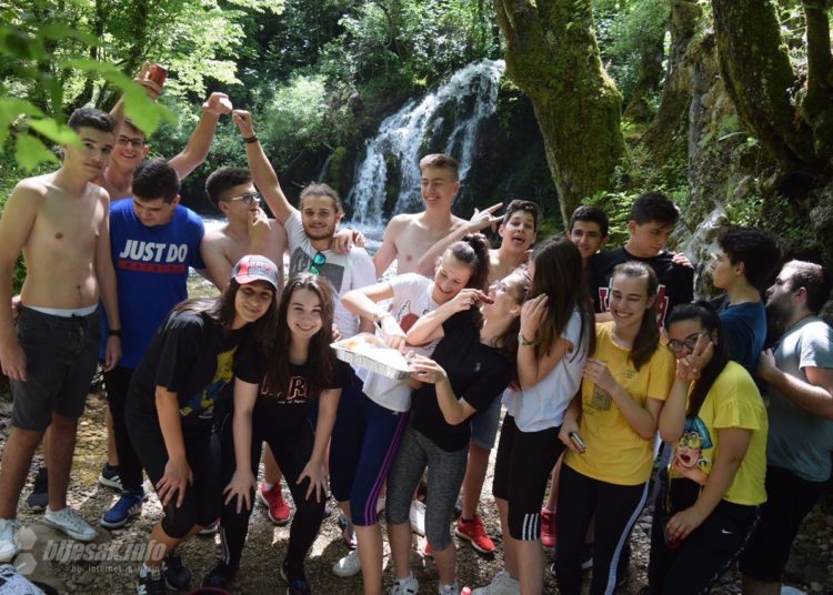 Širokobriješki školarci posljednji dan nastave proslavili u Borku