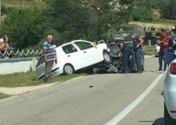 Stravična nesreća kod Livna: Poginuo muškarac, među povrijeđenima i 13-godišnja djevojčica