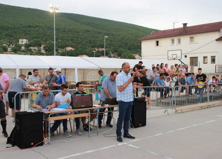 Započelo 16. izdanje Malonogometnog turnira mjesnih zajednica općine Posušje