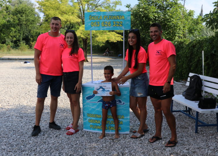Dodijeljene diplome polaznicima Škole plivanja Široki Brijeg