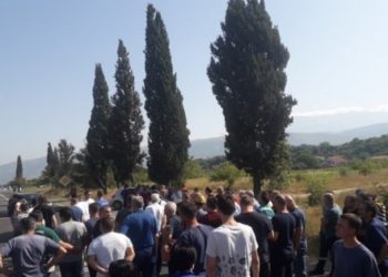 Radnici Aluminija blokirali magistralni put kod Mostara