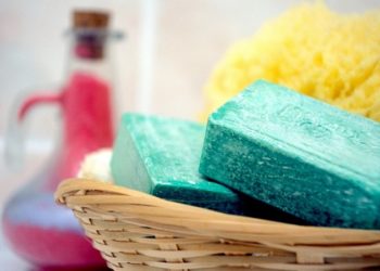 Ako jedete prije spavanja, evo koja će vam hrana pomoći da brže utonete u san