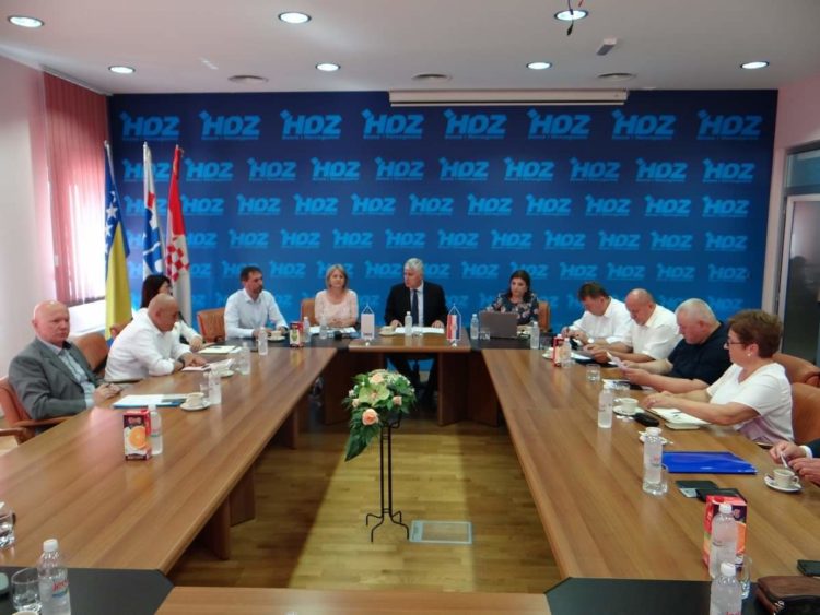 Predsjedništvo HDZ-a BiH o procesu uspostave vlasti i Aluminiju