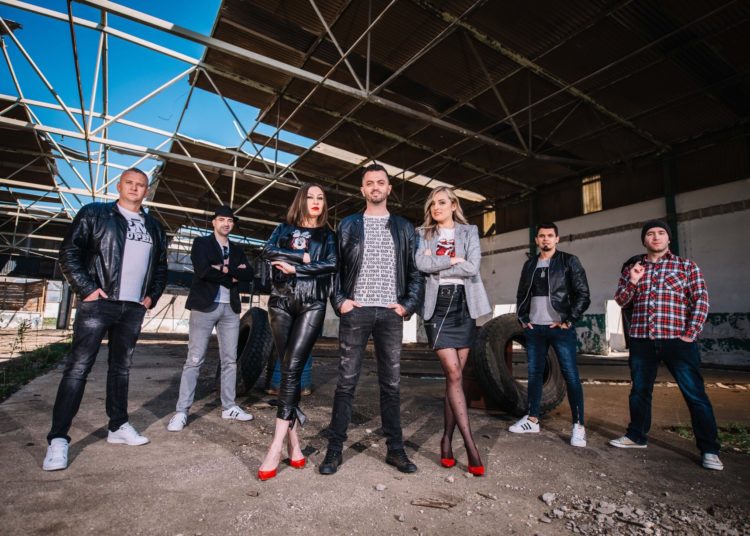 Popularni Macao band opet nas je uspio iznenaditi jednom prekrasnom i dirljivom baladom naziva “Sretno sestro”