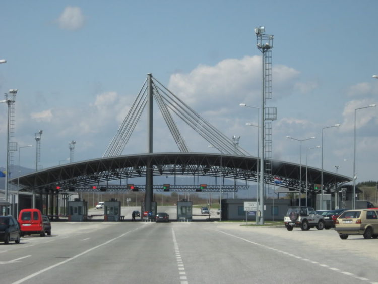 Pojačan promet na GP Izačić i Hum