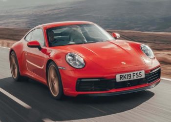 Porsche predstavio nove ulazne modele 911 Carrera Coupe i Cabriolet