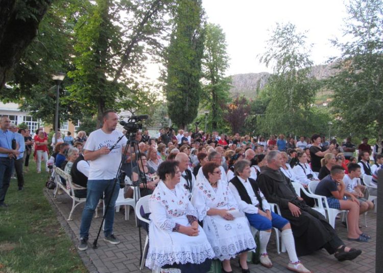 Ljubuško ljeto 2019. – „Dream team Babe i prijatelji„: Večer puna iznenađenja