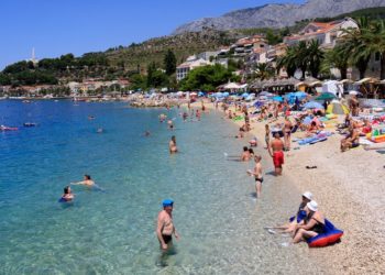 Šef policijskog Odjela za prevenciju objašnjava kako ‘operiraju’ lopovi na plažama i savjetuje kako sačuvati stvari od krađe