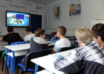 Škola u Hercegovini uvodi učeničke odore: Evo kako će izgledati i koliko će koštati