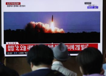 Sjeverna Koreja ponovno testirala i ispalila dva projektila rakete u more.