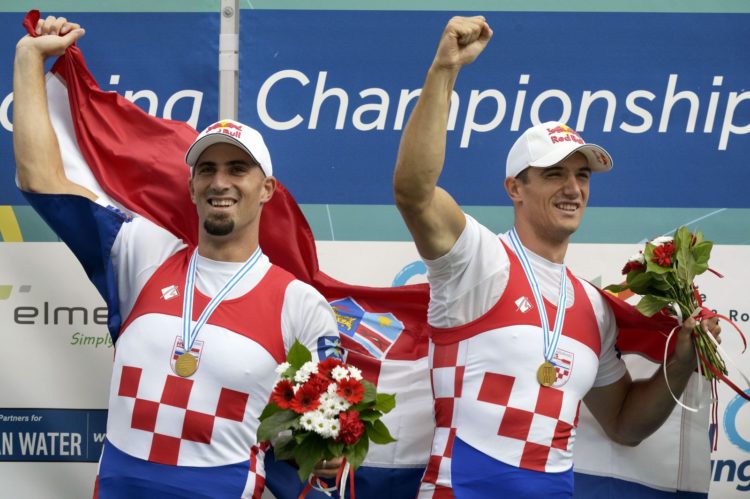 Braća Sinković osvojili zlato i obranili naslov svjetskih prvaka!