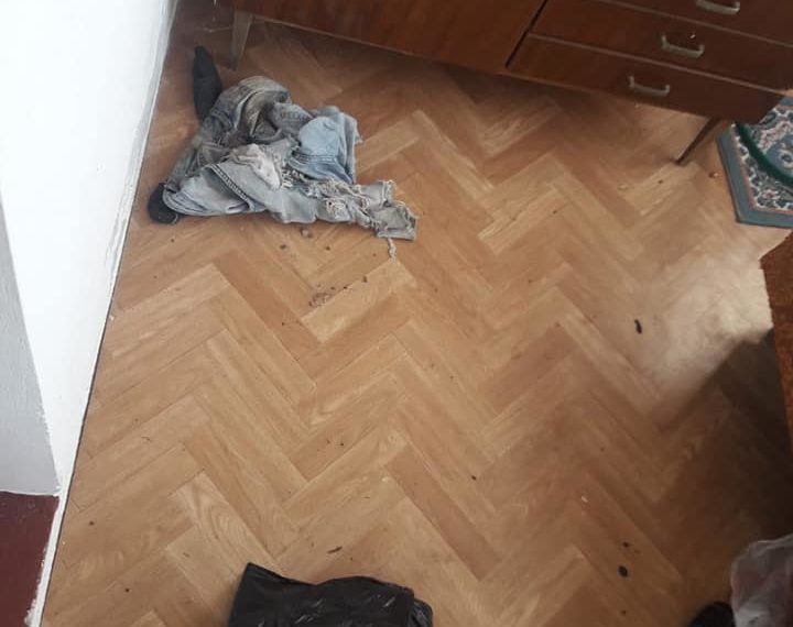Za sitnu lovu dovodili migrante u napuÅ¡tene kuÄe kod LjubuÅ¡kog, a oni uniÅ¡tili sve Å¡to se uniÅ¡titi moglo i pobacali kriÅ¾eve!