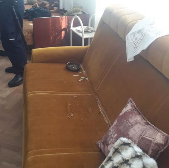 Za sitnu lovu dovodili migrante u napuštene kuće kod Ljubuškog, a oni uništili sve što se uništiti moglo i pobacali križeve!