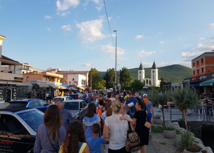 Mladifest: Tisuće ljudi slavilo Boga!