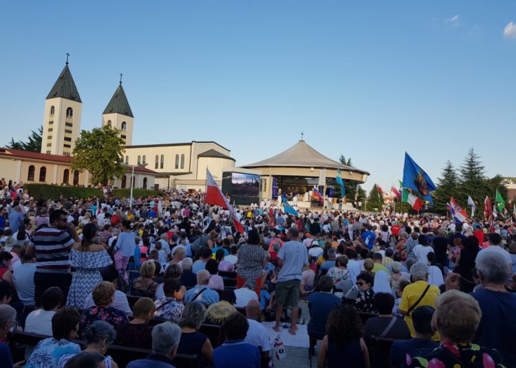 Mladifest: Tisuće ljudi slavilo Boga!