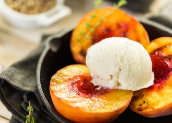 Vrijeme je da probate pečene breskve s cimetom i prezlom