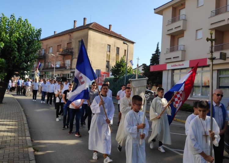Široki Brijeg: Veliki broj vjernika na uočnici Velikoj Gospi