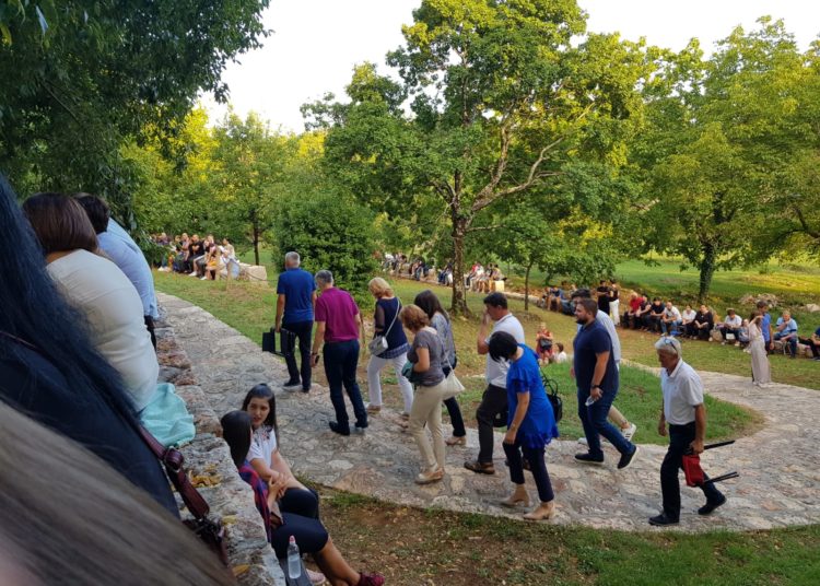Široki Brijeg: Veliki broj vjernika na uočnici Velikoj Gospi