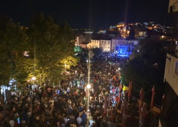 Thompson zapalio Široki Brijeg (FOTO)