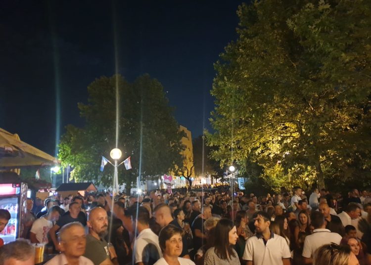 Thompson zapalio Široki Brijeg (FOTO)