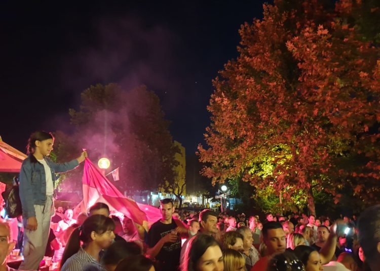 Thompson zapalio Široki Brijeg (FOTO)