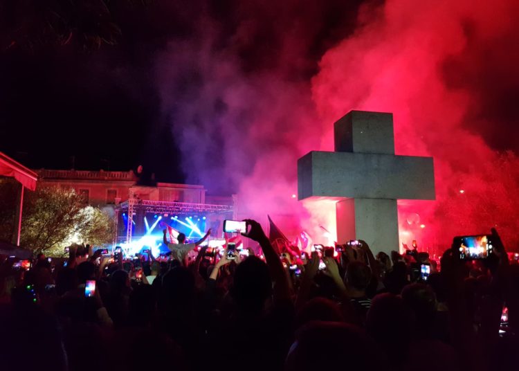 Thompson zapalio Široki Brijeg (FOTO)