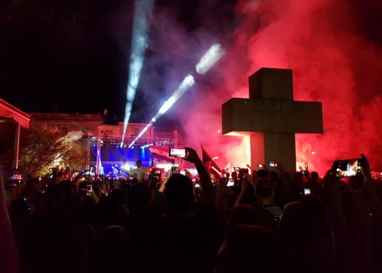 Thompson zapalio Široki Brijeg (FOTO)