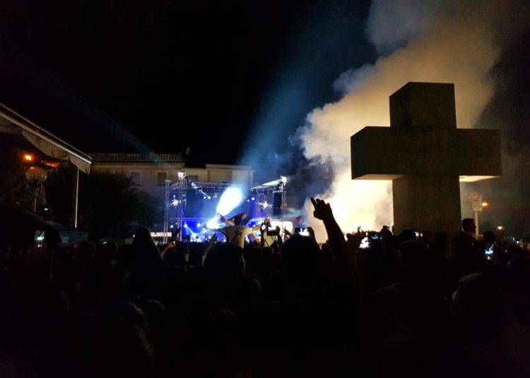 Thompson zapalio Široki Brijeg (FOTO)