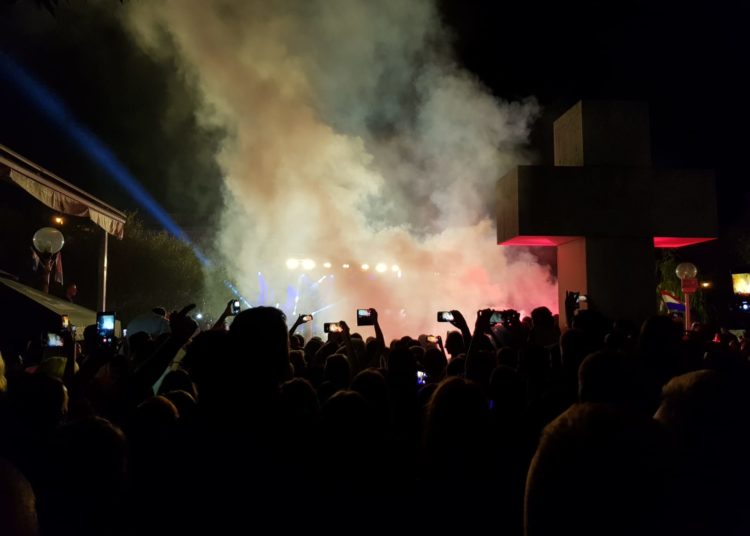 Thompson zapalio Široki Brijeg (FOTO)