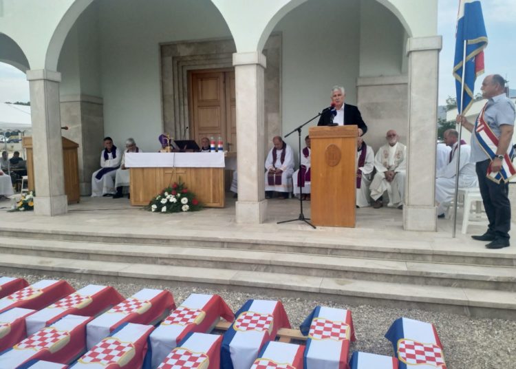 Čović na Bilima: Ne smijemo dozvoliti da se izbriše ono što je hrvatsko