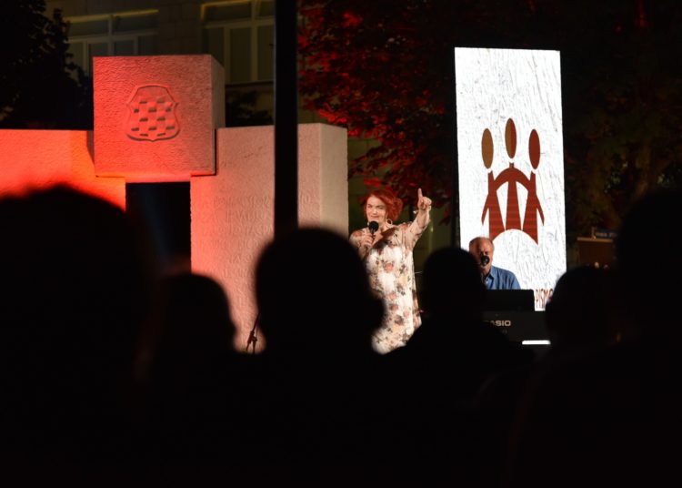 Klapa Vinčace drugi put zaredom pobijedila u muškoj konkurenciji, publika nagradila klapu Contra