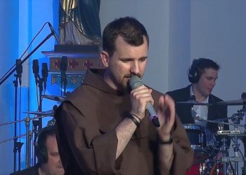 Ponovno je oduševio vjernike: Fra Marin Karačić ima novu pjesmu