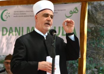 Umjesto o vjeri za Kurban-bajram Reis Kavazović pričao o politici