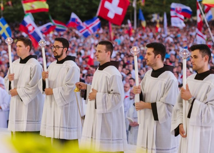Kardinal De Donatis na otvaranju Mladifesta: Donosim srdačan pozdrav i blagoslov Svetog Oca