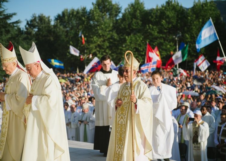 Kardinal De Donatis na otvaranju Mladifesta: Donosim srdačan pozdrav i blagoslov Svetog Oca