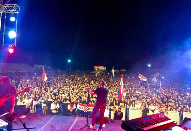 Velik broj posjetitelja na humanitarnom spektaklu u Šujici