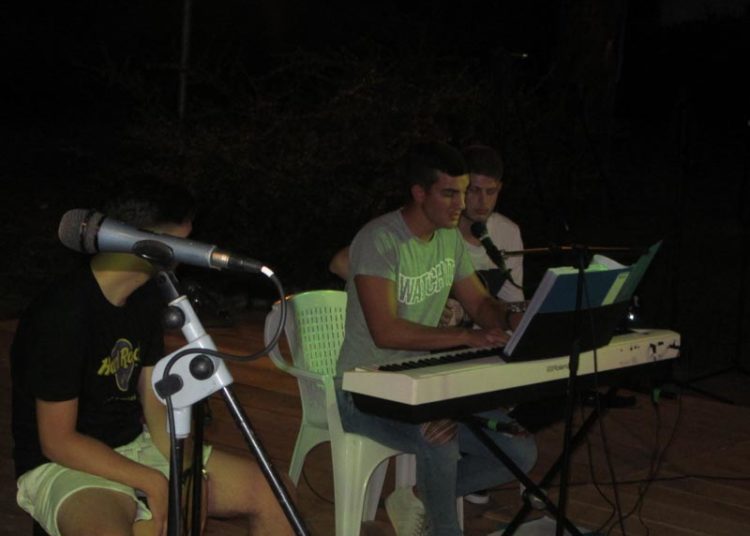 Održana Večer gimnazijalaca: Mladi Ljubušaci pokazali glazbeni talent