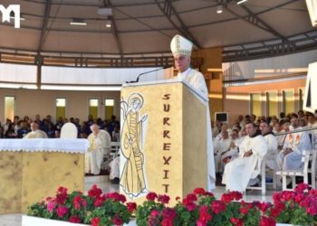 Predsjednik Papinskog vijeća za novu evangelizaciju: U Međugorju me impresionirao broj mladih s krunicom u ruci