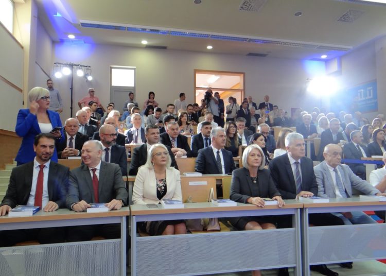 Predstavljen Zbornik radova znanstveno-stručnog skupa “Europski ustav za Bosnu i Hercegovinu”