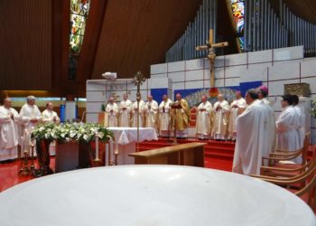 50. obljetnica svećeničkog ređenja biskupa Ratka Perića