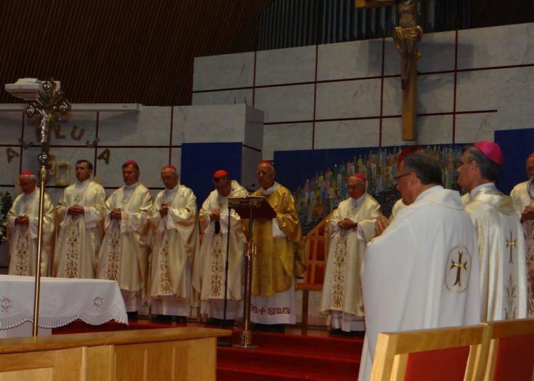 50. obljetnica svećeničkog ređenja biskupa Ratka Perića