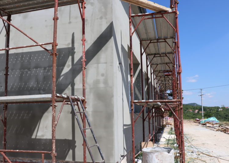 Široki Brijeg: Obnova područne škole Donji Crnač