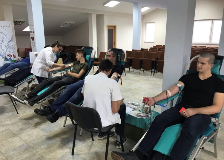 Široki Brijeg: Na Uzarićima prikupljeno 38 doza krvi