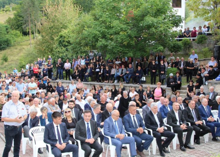 Obilježena 26. obljetnica stradanja Hrvata u Uzdolu