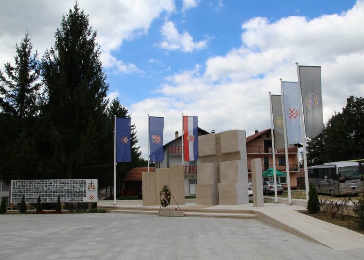 Obilježena 26. obljetnica stradanja Hrvata u Uzdolu